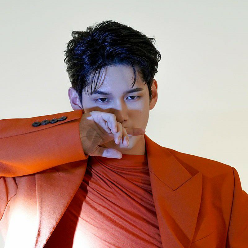 옹성우 최근 활동샷