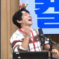 Behind-the-scenes cut of Hwang Chiyeol