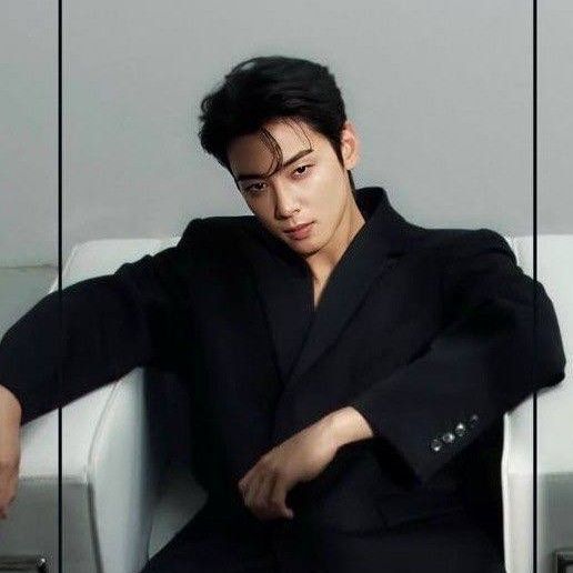 Recent activity shot of Eunwoo (ASTRO)