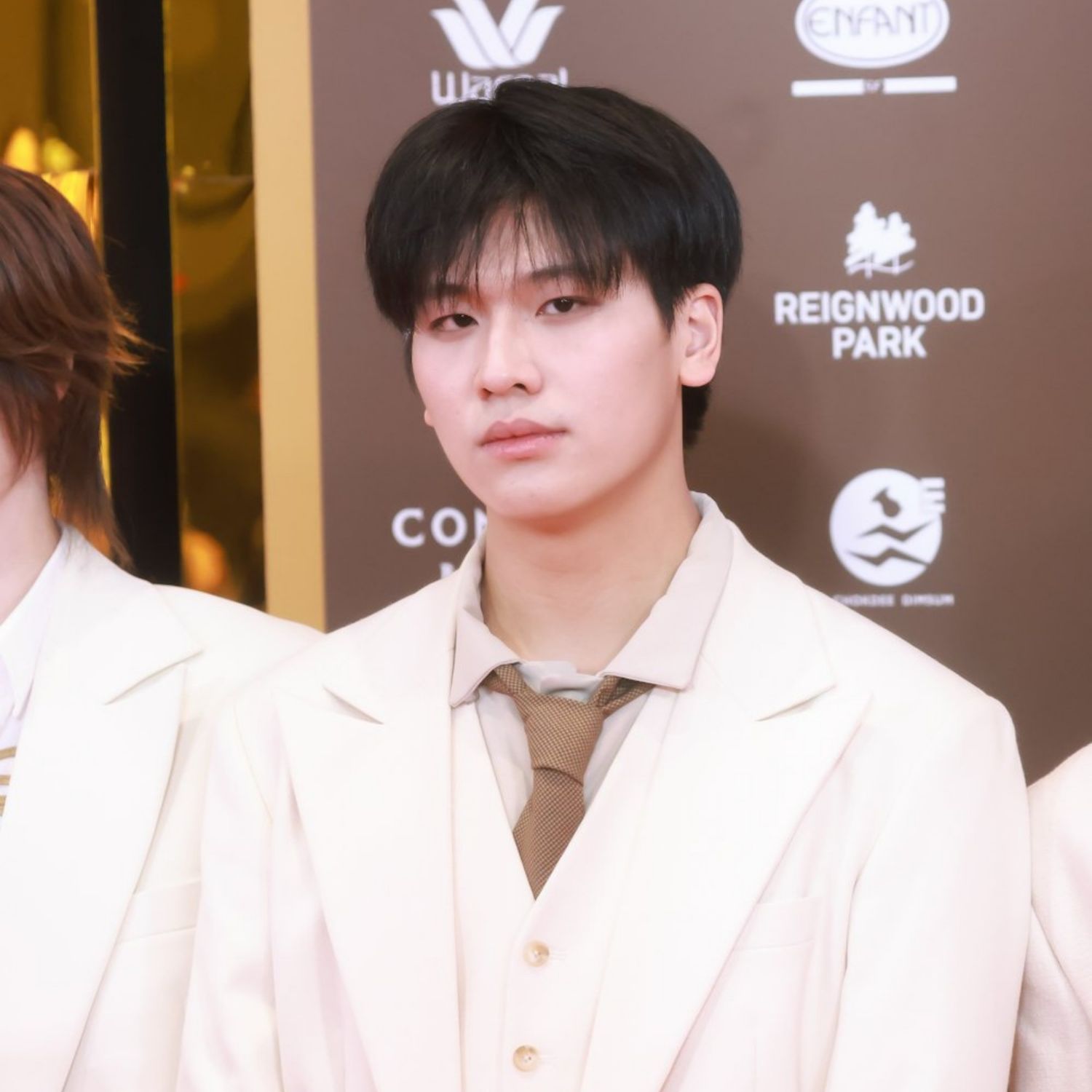 Behind-the-scenes cut of Shen (NexT1DE)