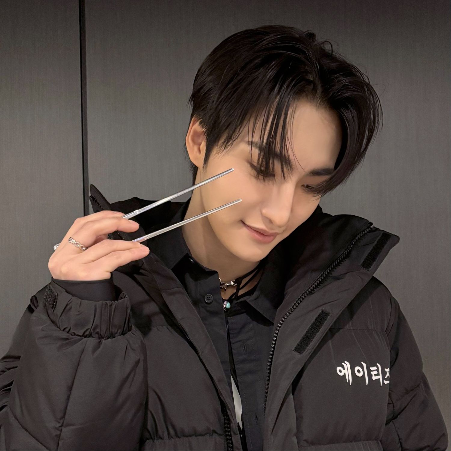 Behind-the-scenes cut of Seonghwa (ATEEZ)