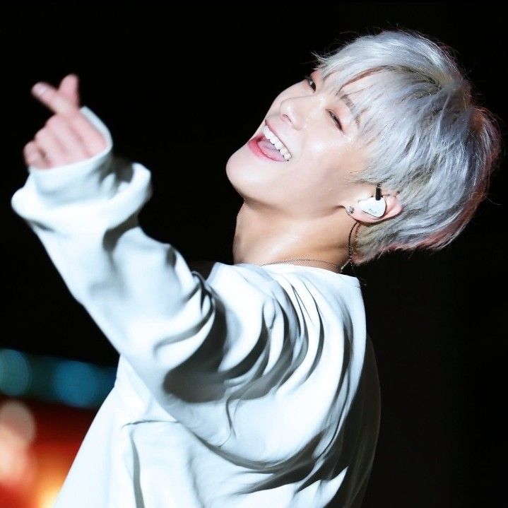 Behind-the-scenes cut of Moonbin (ASTRO)