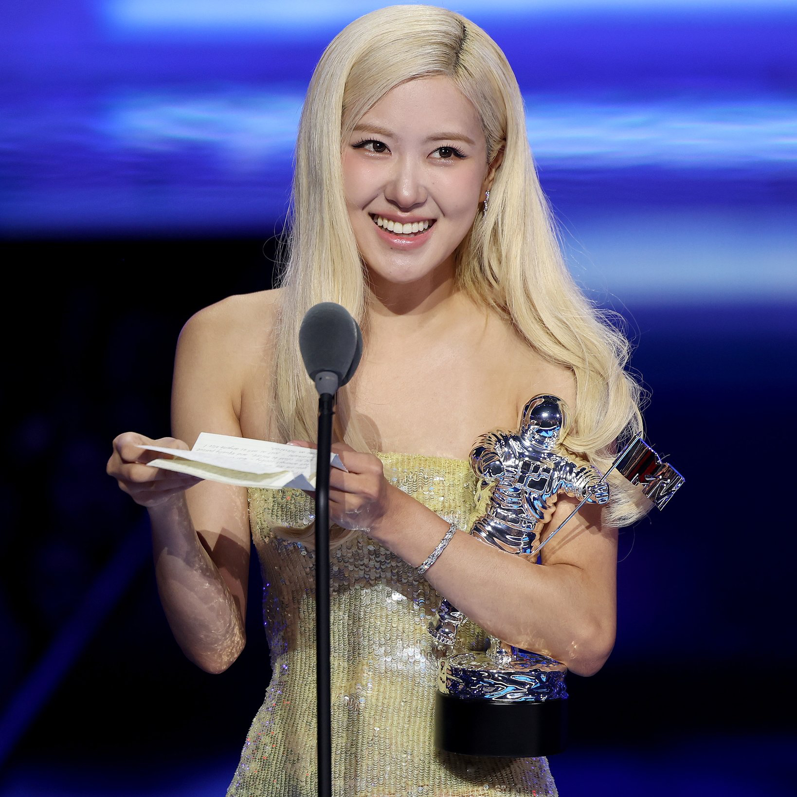 Momen yang diabadikan oleh penggemar ROSÉ (BLACKPINK)