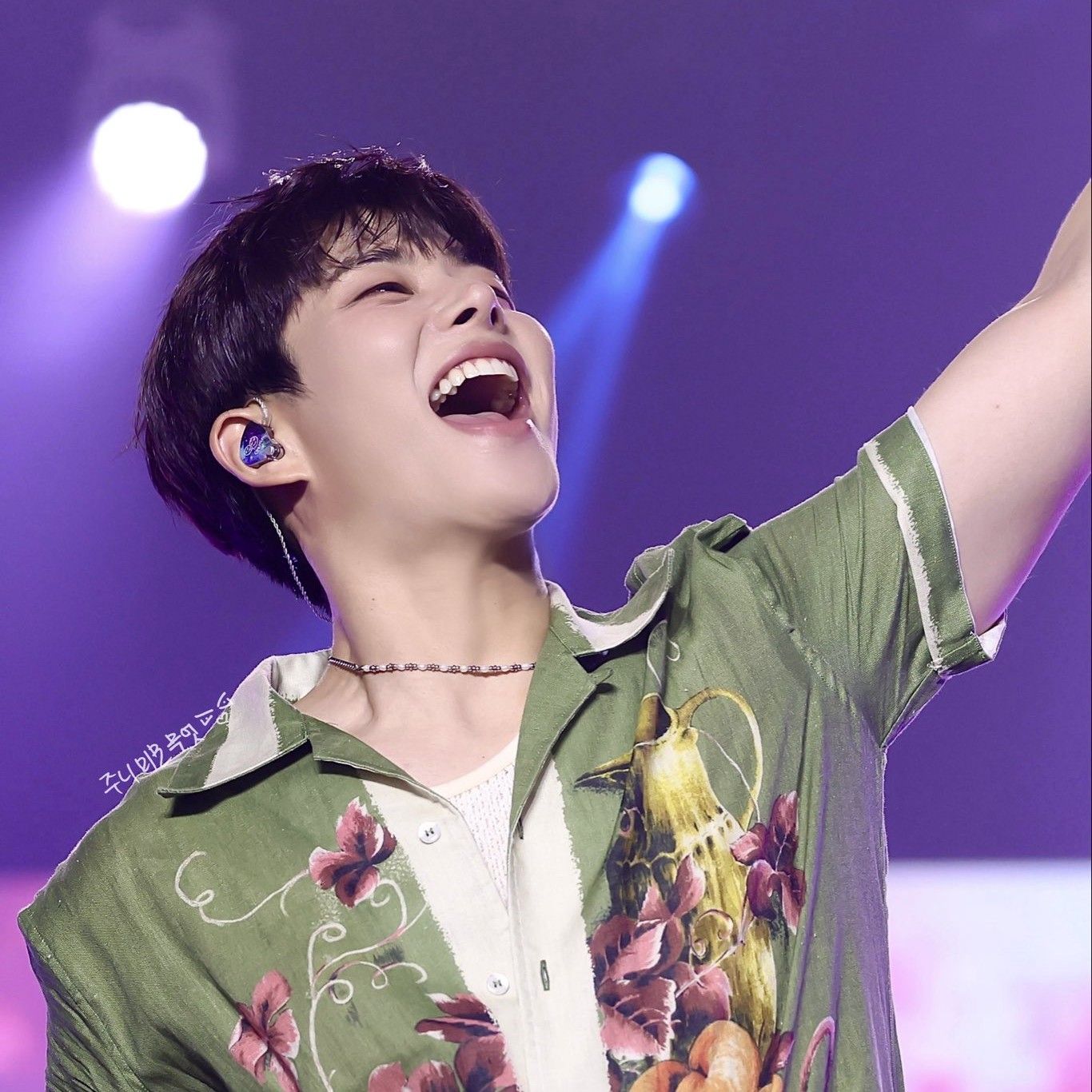 Latest photo of MJ (ASTRO)