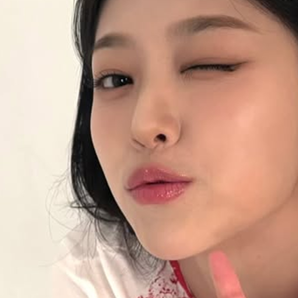 A moment captured by HyunJin (Loossemble)'s fan