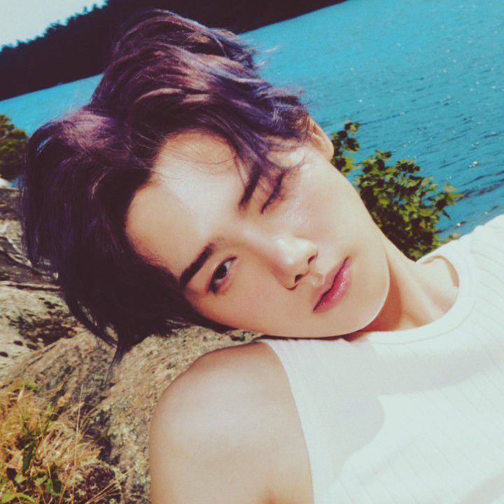 Latest photo of Minhee (CRAVITY)