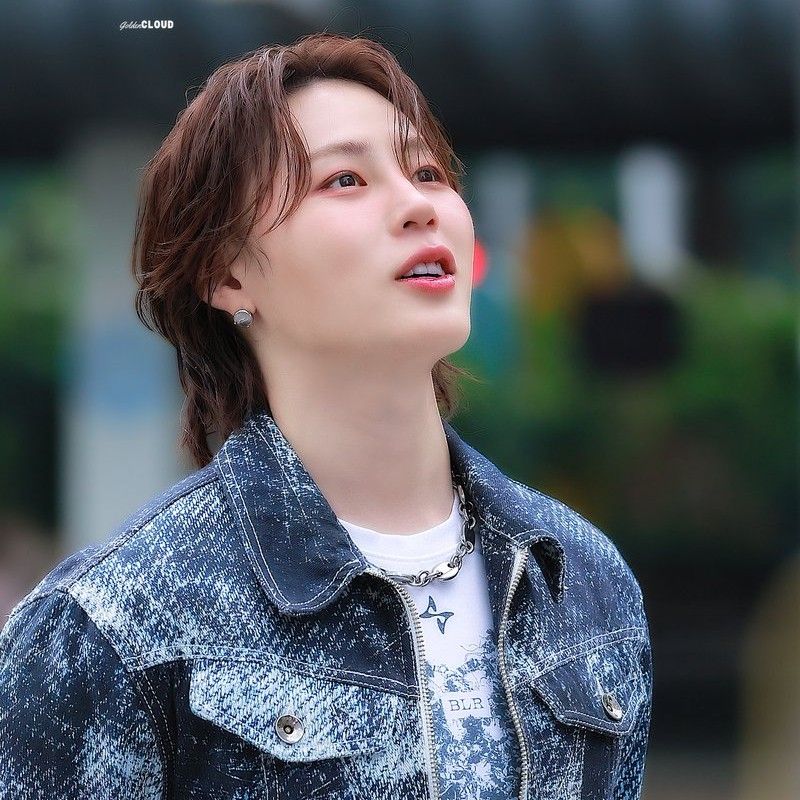 Latest photo of Ha Sungwoon