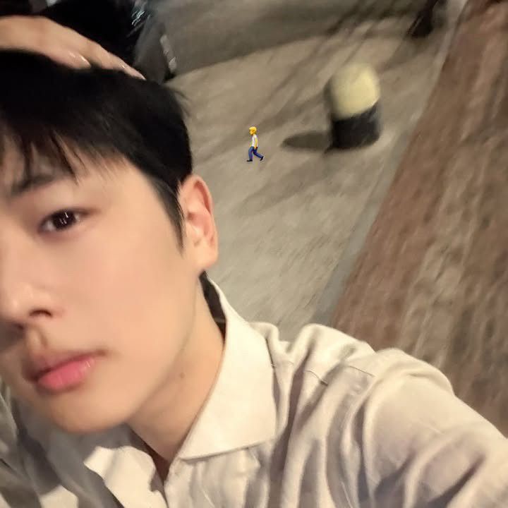 Behind-the-scenes cut of Choi Byungchan