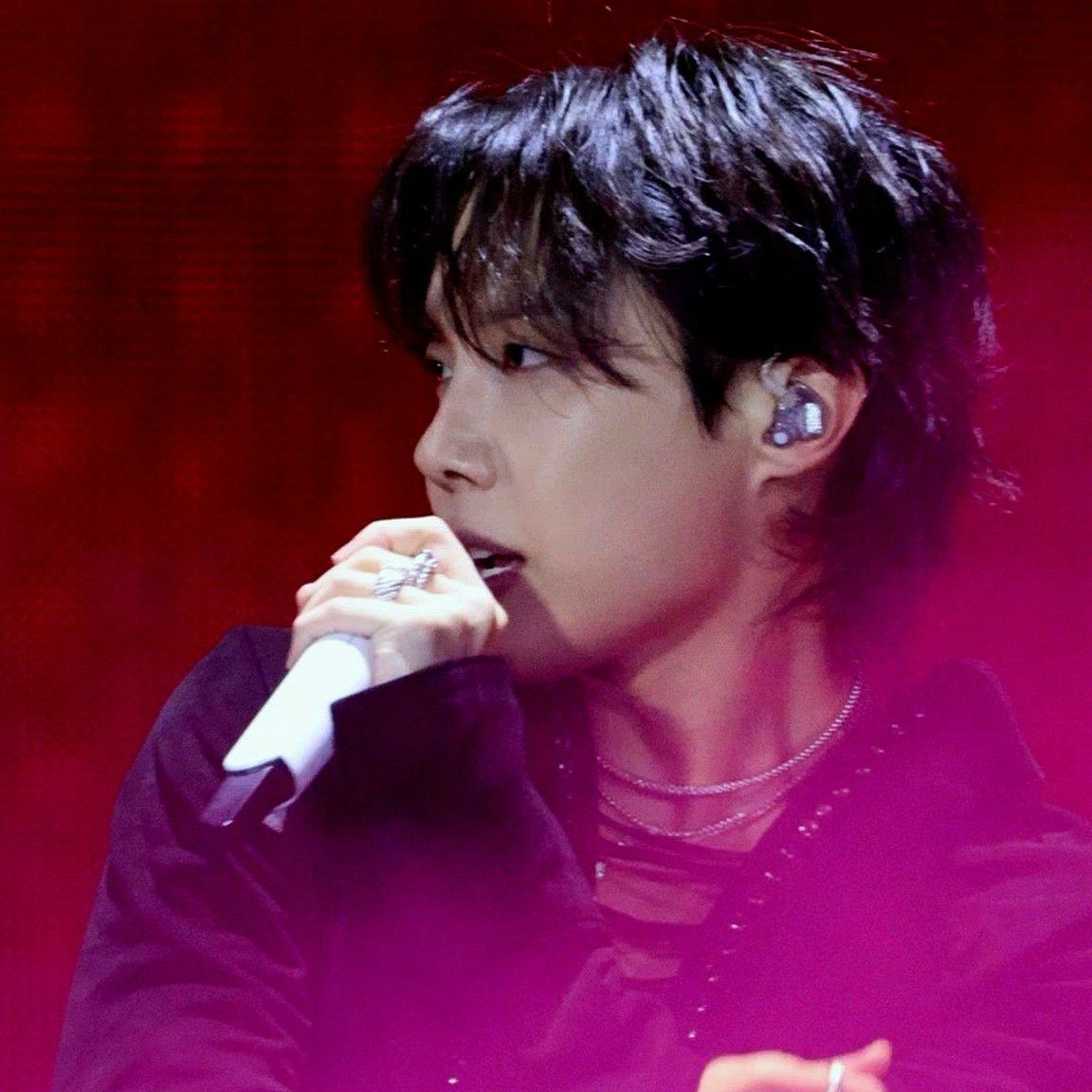 J-hope (防彈少年團)的幕後花絮