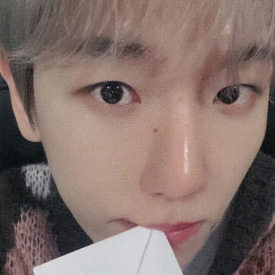 ベクヒョン (EXO)の最新写真