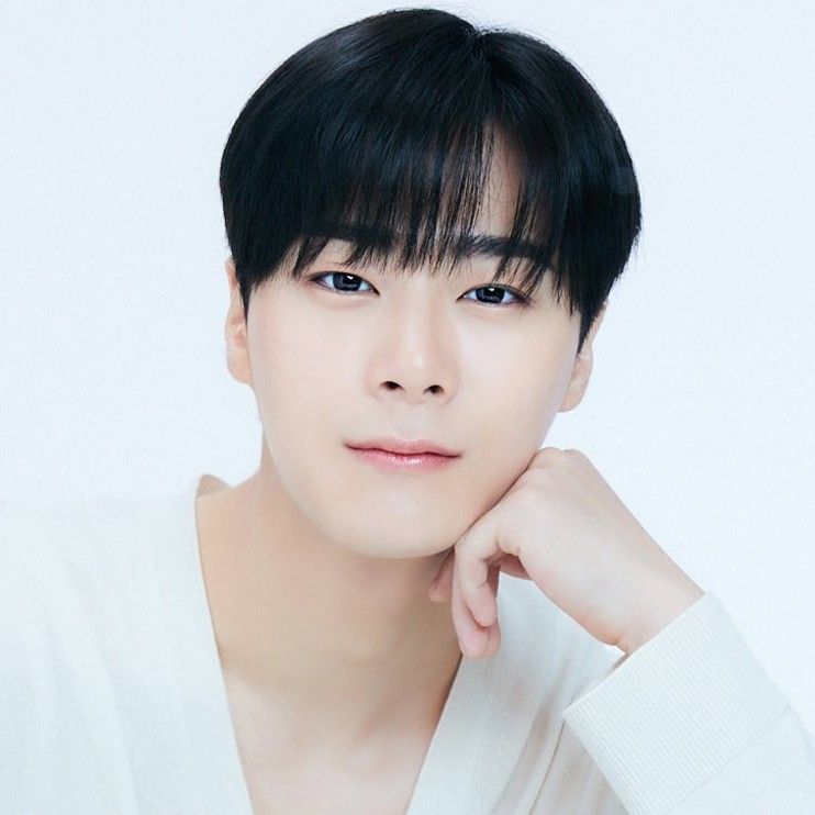 Recent activity shot of Moonbin (ASTRO)