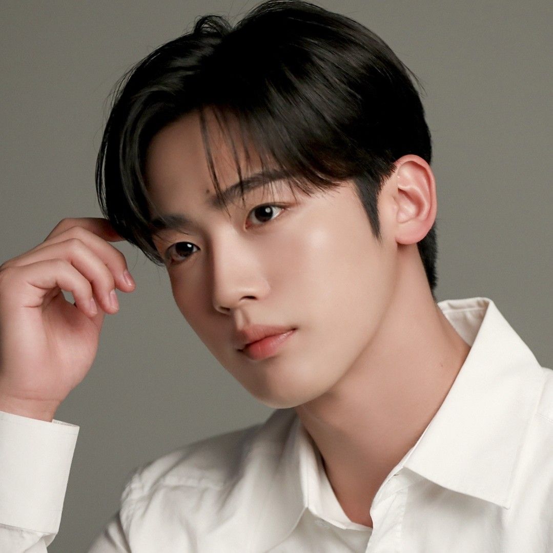 Behind-the-scenes cut of Kim Yohan (WEi)