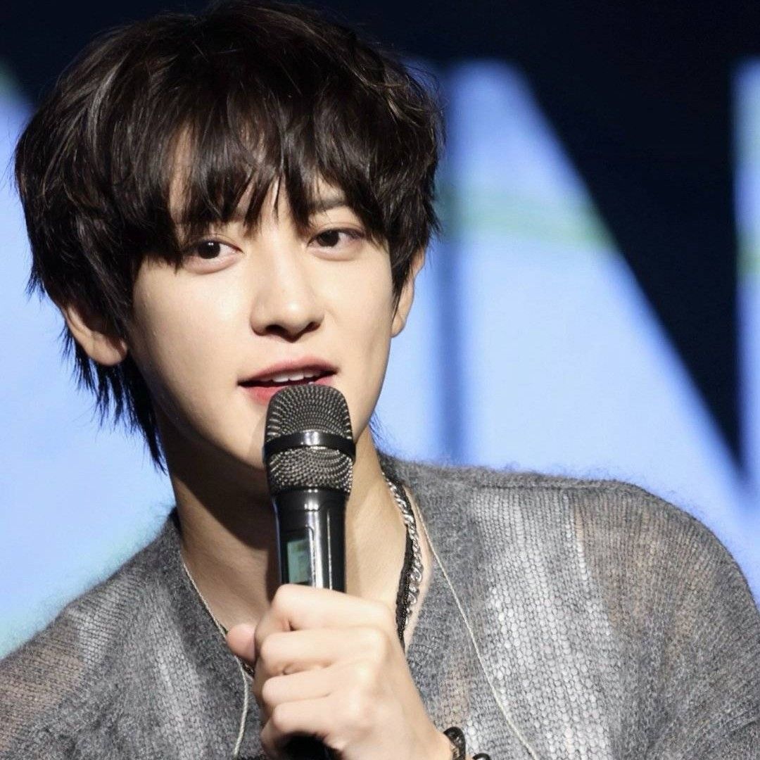 Behind-the-scenes cut of Chanyeol (EXO)