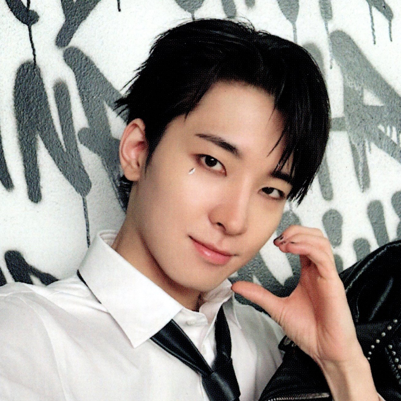 圆佑 (SEVENTEEN)的最新活动照片