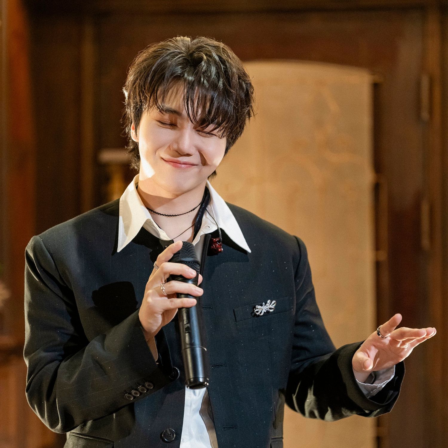 Behind-the-scenes cut of Jinho (PENTAGON)