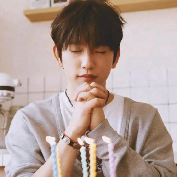 A moment captured by Jinyoung (GOT7)'s fan