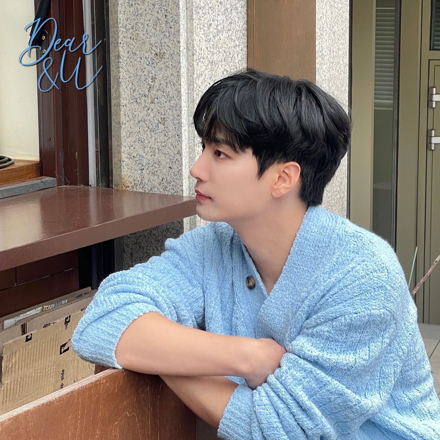 A moment captured by Kim Jonghyeon's fan