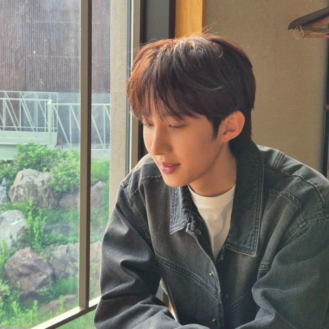 Hui (PENTAGON)的最新照片