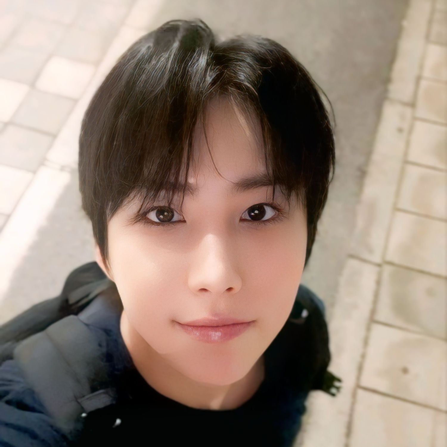 A moment captured by Wow (A.C.E)'s fan