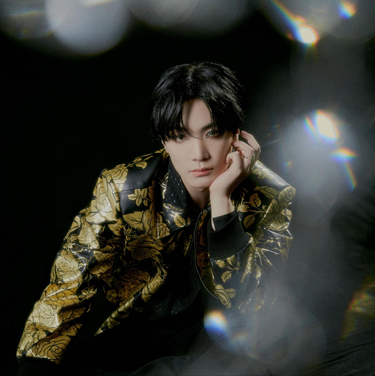 Behind-the-scenes cut of Kim Jonghyeon