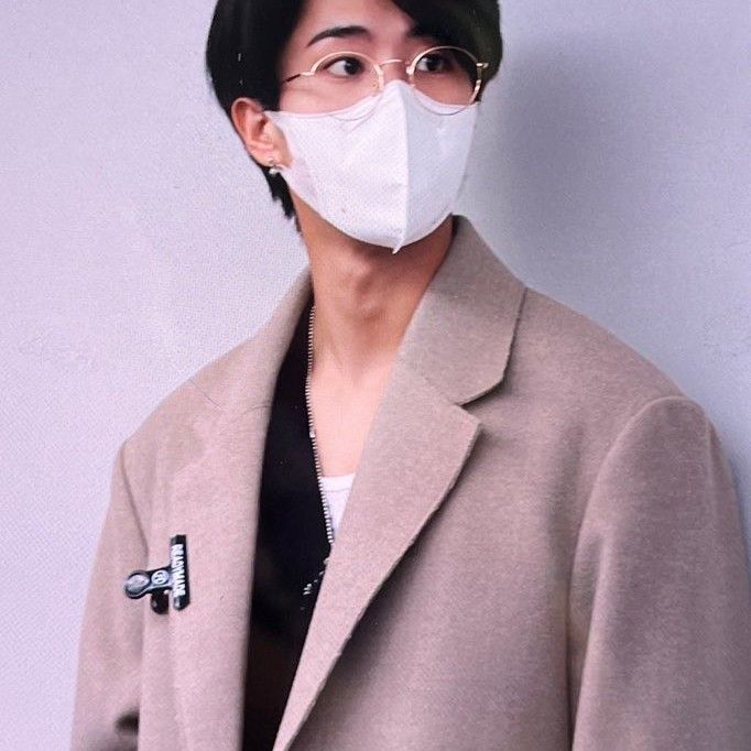 Behind-the-scenes cut of HAN (Stray Kids)