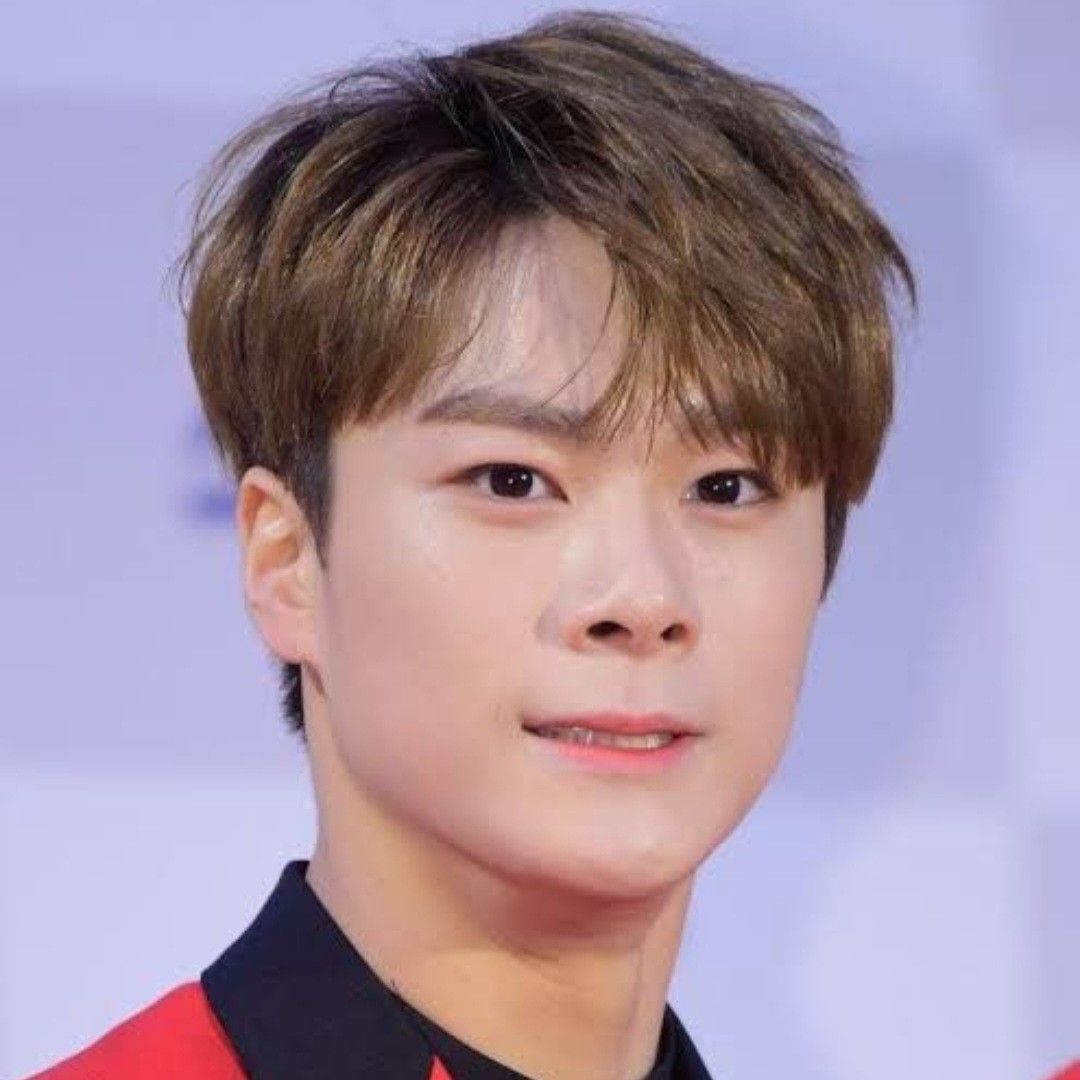A moment captured by Moonbin (ASTRO)'s fan