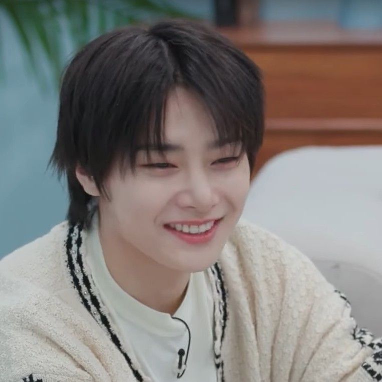 Behind-the-scenes cut of I.N (Stray Kids)