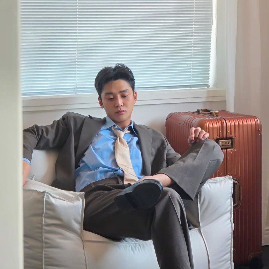 A moment captured by Rowoon's fan