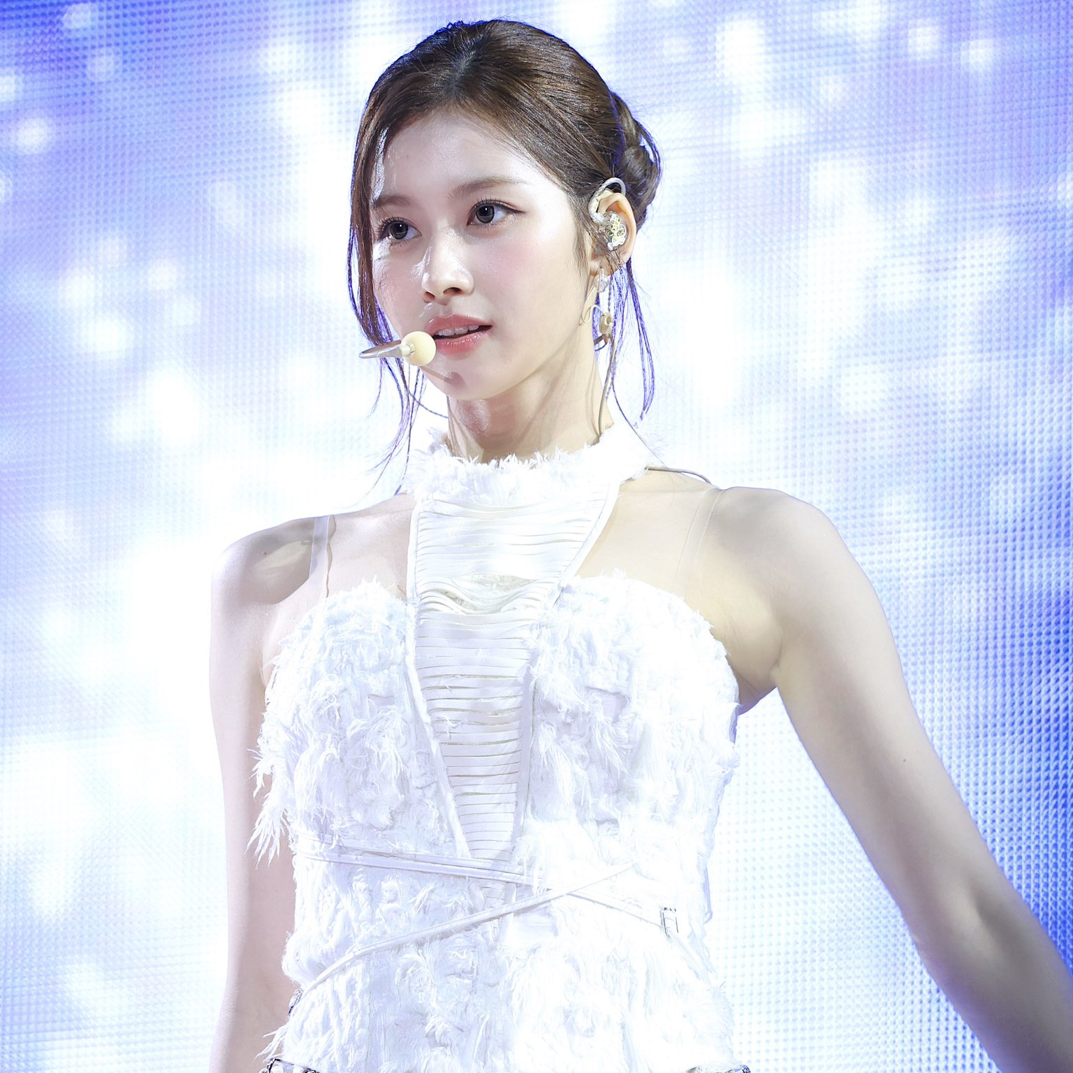 Sana (TWICE)的幕後花絮