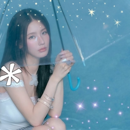 Recent activity shot of Miyeon (i-dle)