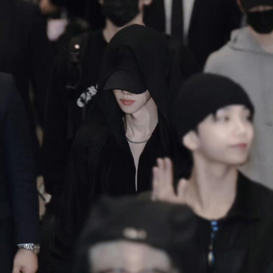 Recent activity shot of The 8 (SEVENTEEN)
