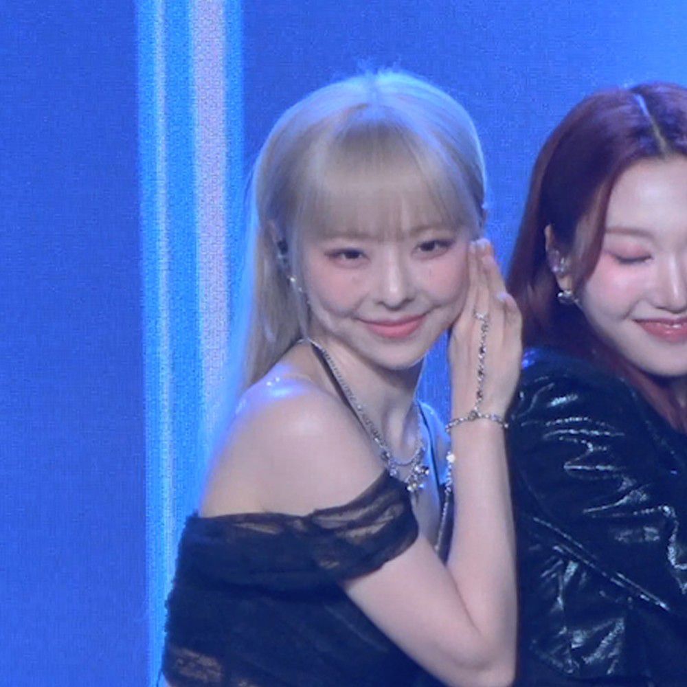 Latest photo of Loossemble