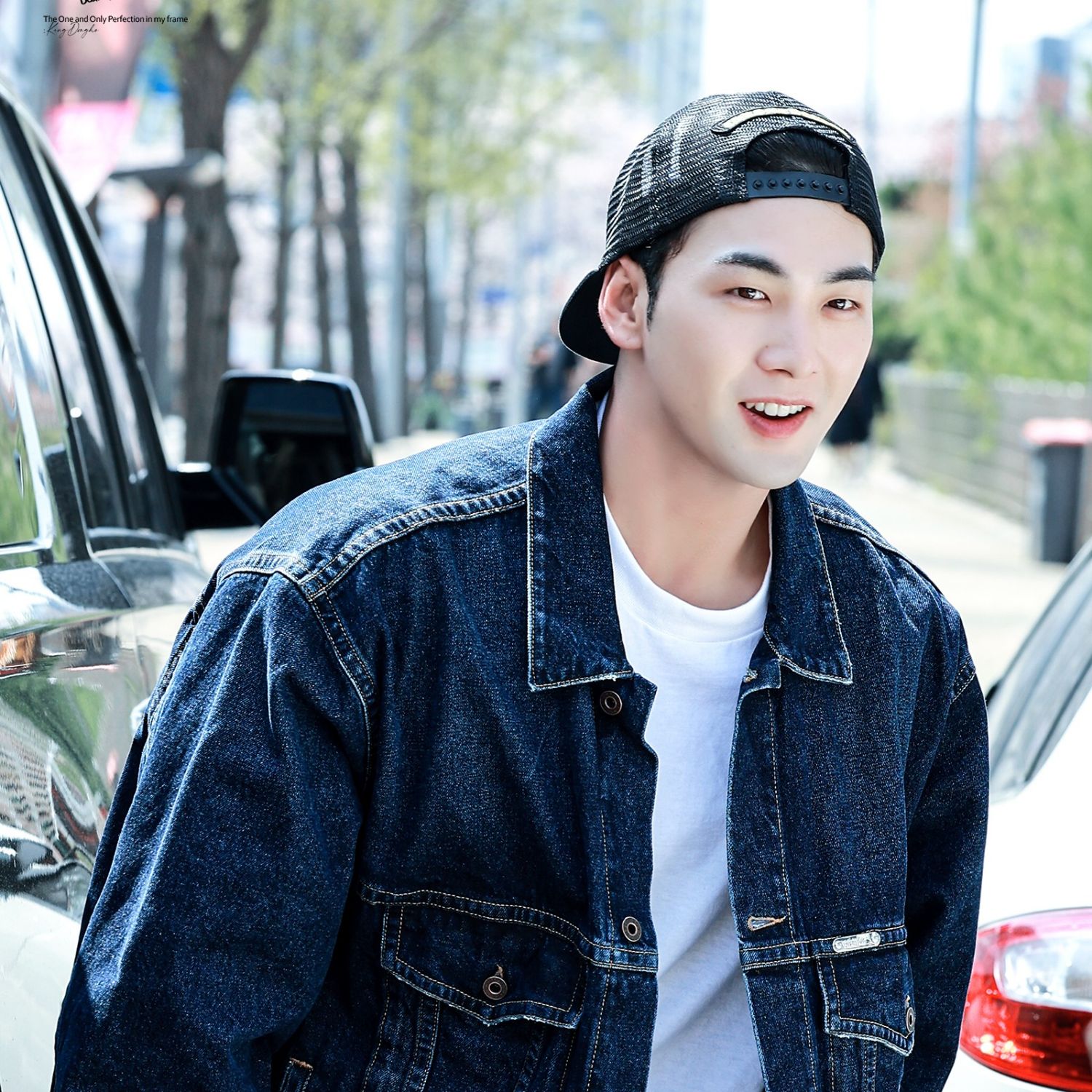 A moment captured by Baekho's fan