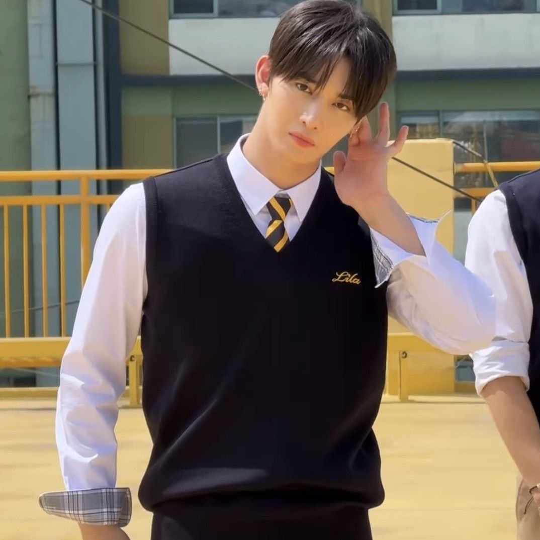 Latest photo of Bae Jinyoung
