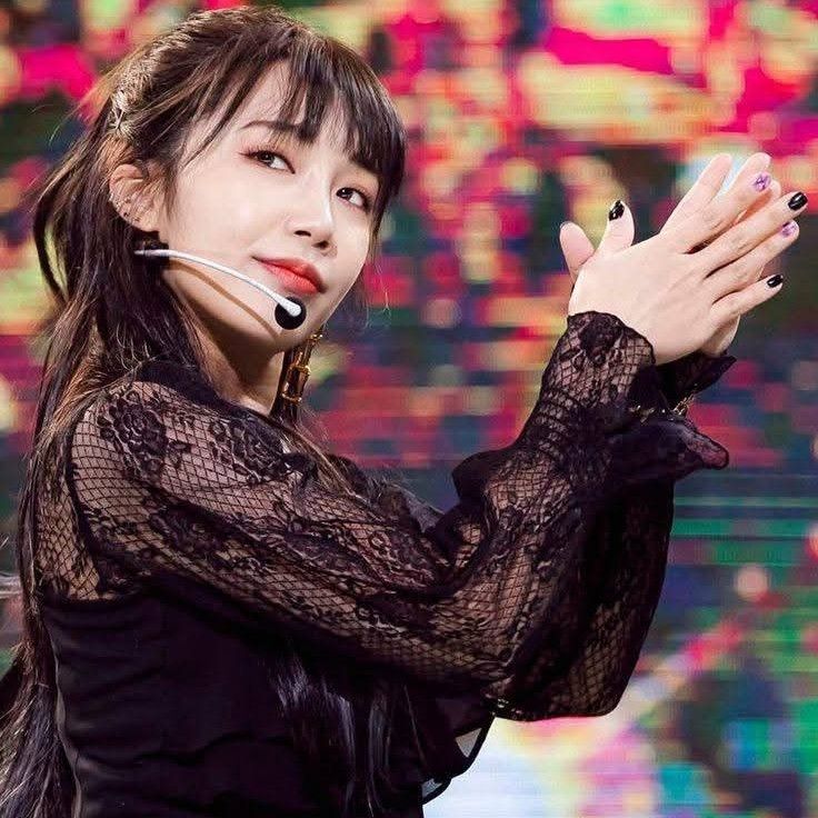 Behind-the-scenes cut of Jeong Eunji (Apink)