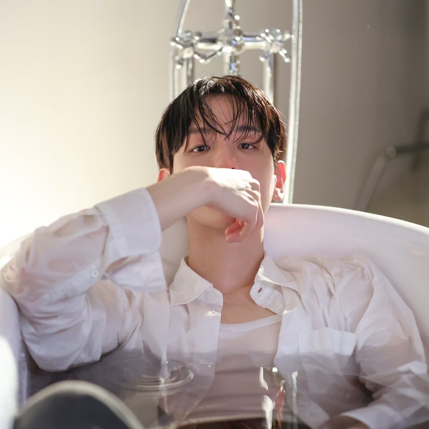 Recent activity shot of Baekhyun (EXO)