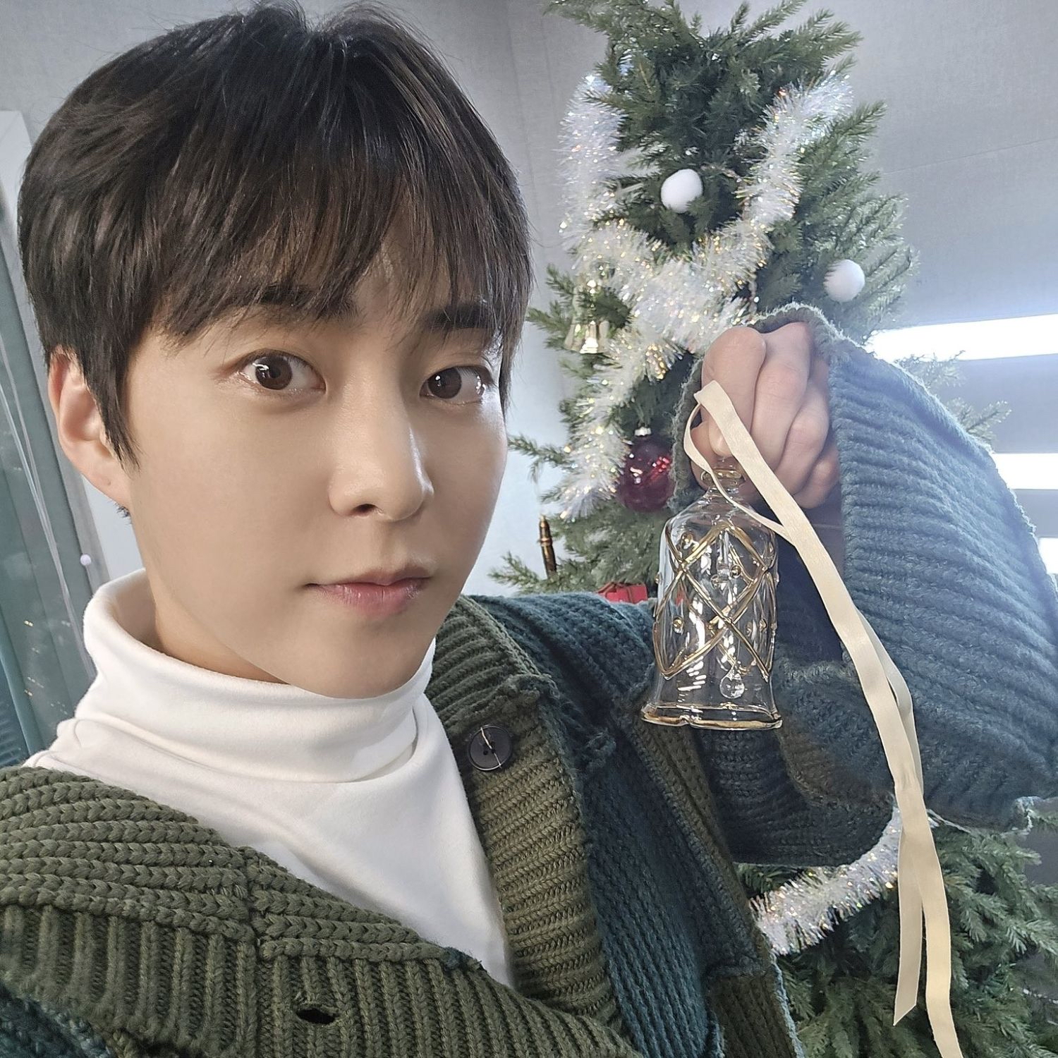 A moment captured by Xiumin (EXO)'s fan