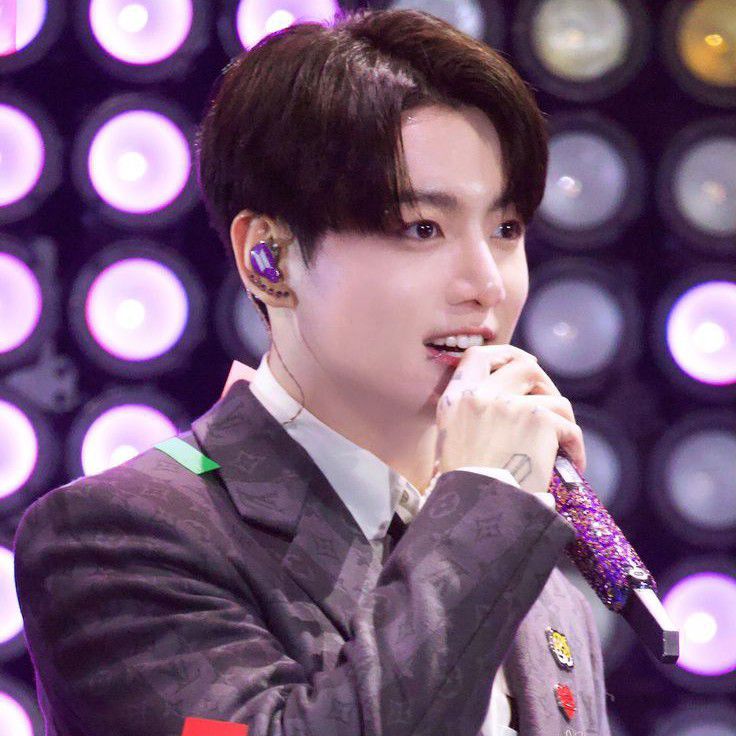 Latest photo of Jungkook (BTS)