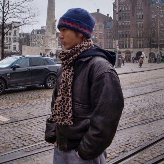 Behind-the-scenes cut of Yesung (Super Junior)