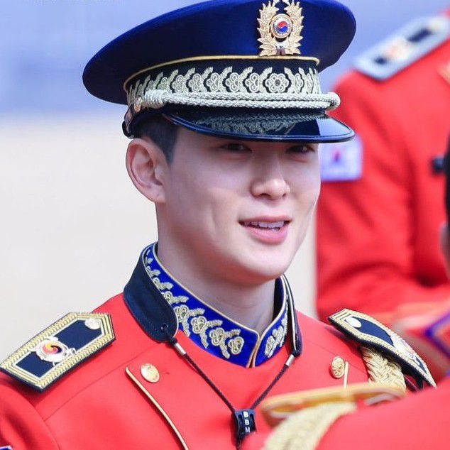 在玹 (NCT 127)的幕後花絮