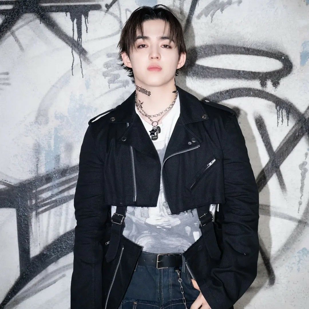 Recent activity shot of S.Coups (SEVENTEEN)