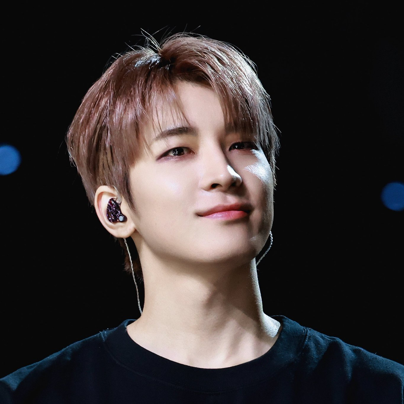 Recent activity shot of Wonwoo (SEVENTEEN)