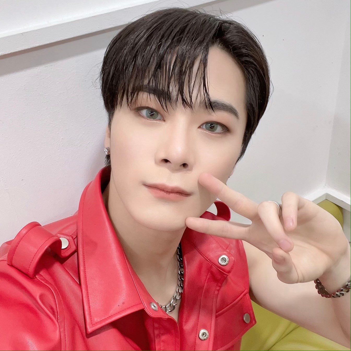 文彬 (ASTRO)的最新照片