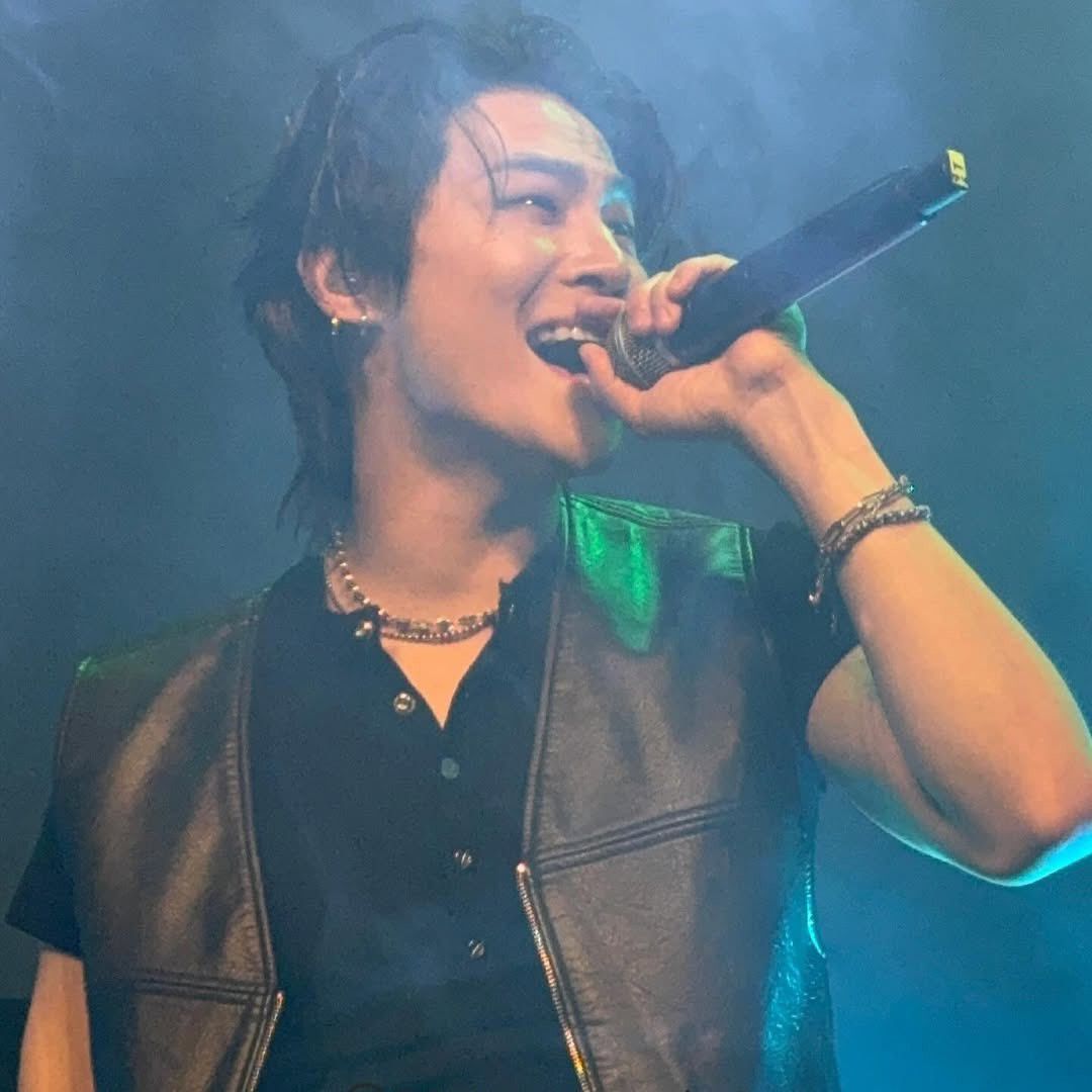 Behind-the-scenes cut of JAY B (GOT7)