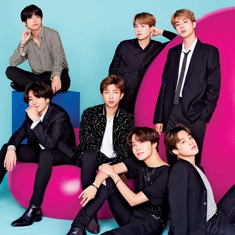Momen yang diabadikan oleh penggemar BTS