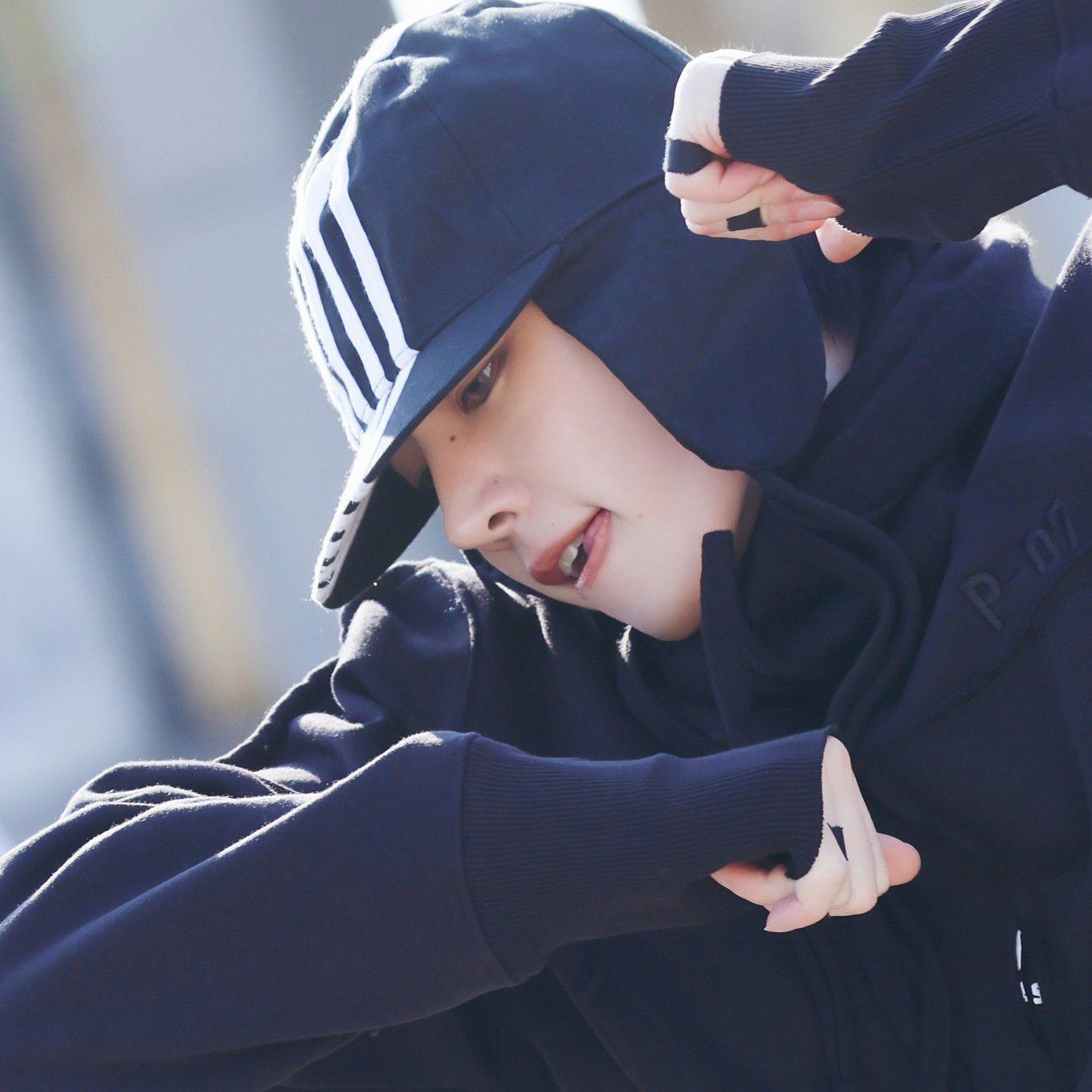 Latest photo of Sunghoon (ENHYPEN)
