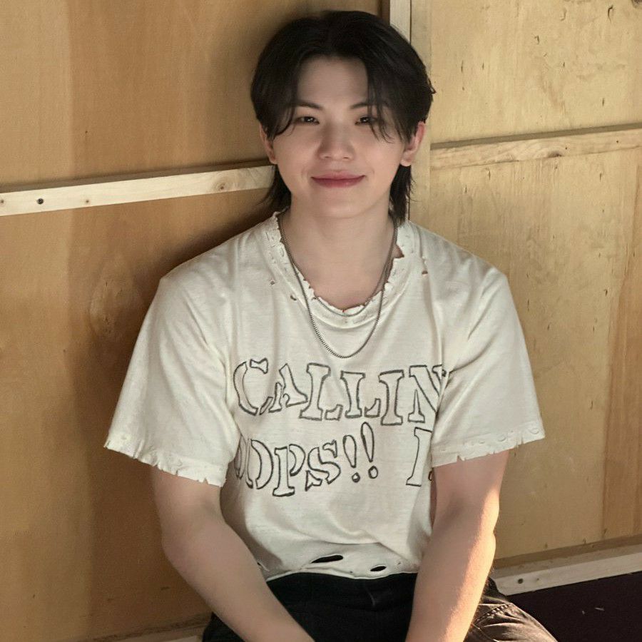 Latest photo of Woozi (SEVENTEEN)