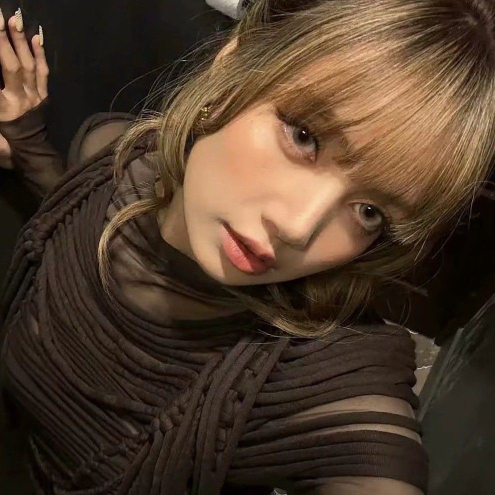 Lisa (BLACKPINK)的幕後花絮