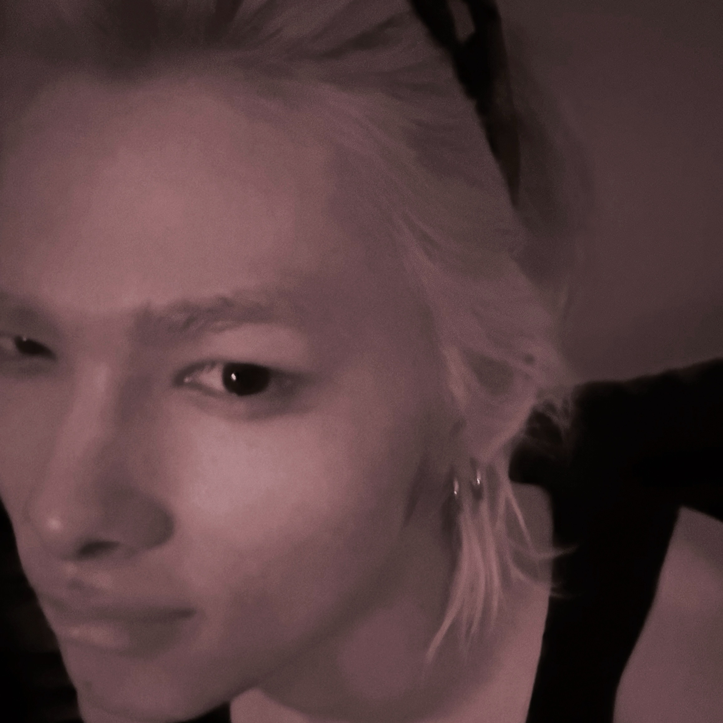 NI-KI (ENHYPEN)的最新照片