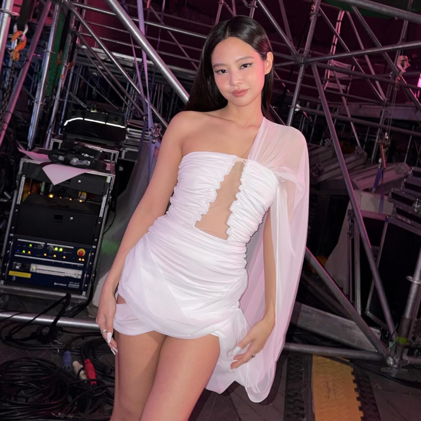 Behind-the-scenes cut of Jennie (BLACKPINK)